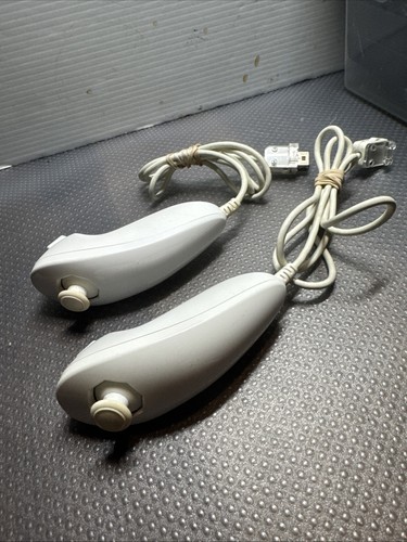 Nintendo wii white nunchuk - nintendo,